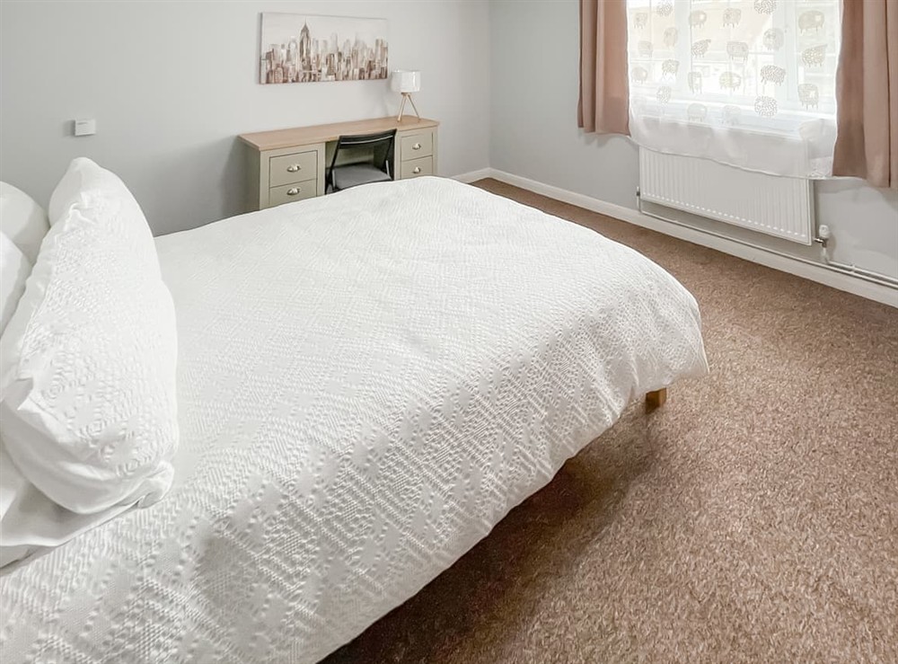 Double bedroom (photo 2) at Riverside Cottage in Spalding, Lincolnshire