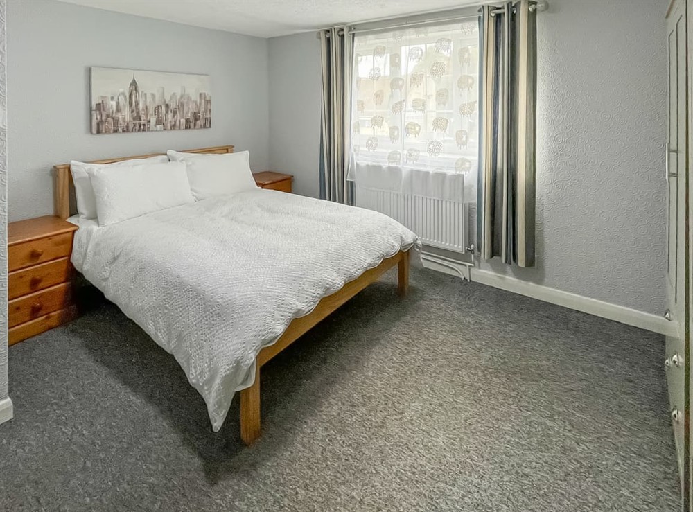 Double bedroom (photo 7) at Riverside Cottage in Spalding, Lincolnshire