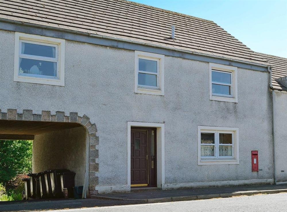 Well presented terraced cottage at Riverside in Newton Stewart, Dumfries and Galloway, Wigtownshire