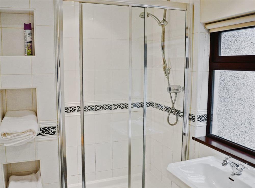 Shower room at Riverside in Tregrehan, near St Austell, South Cornwall
