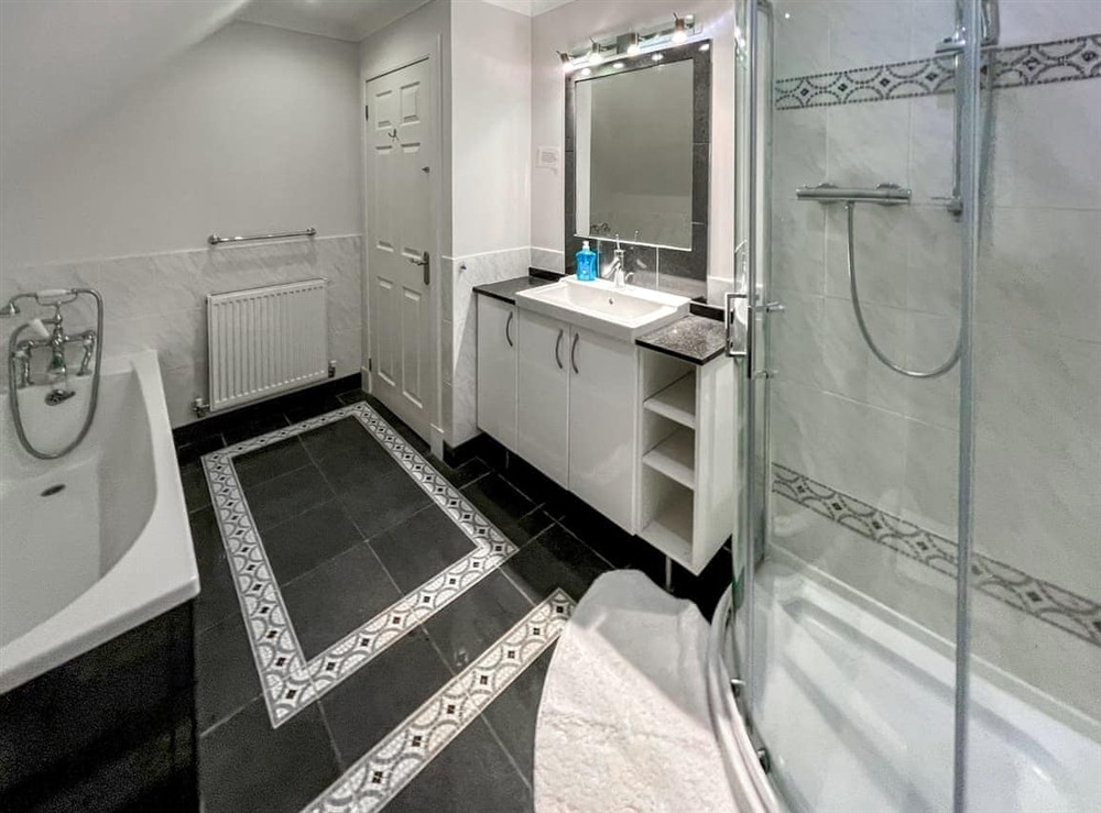 Bathroom at Riverview Cottage in Kenmore, near Pitlochry, Perthshire