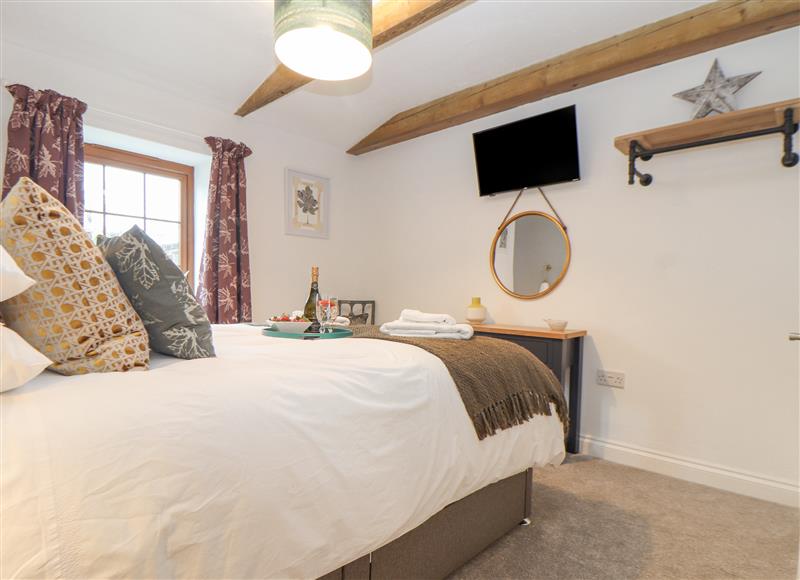 One of the 3 bedrooms (photo 2) at Riviere Barton, Hayle