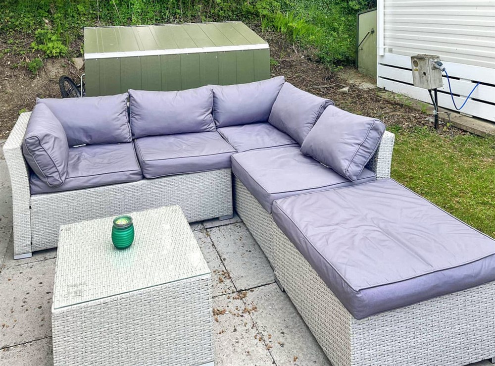 Sitting-out-area (photo 2) at R&J in New Quay, Dyfed