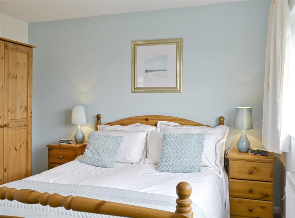 Double bedroom (photo 2) at Roanne in Gorleston-on-Sea, Norfolk