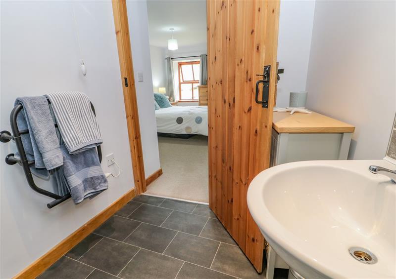 Bathroom at Robins Lodge, Brough near Kirkby Stephen