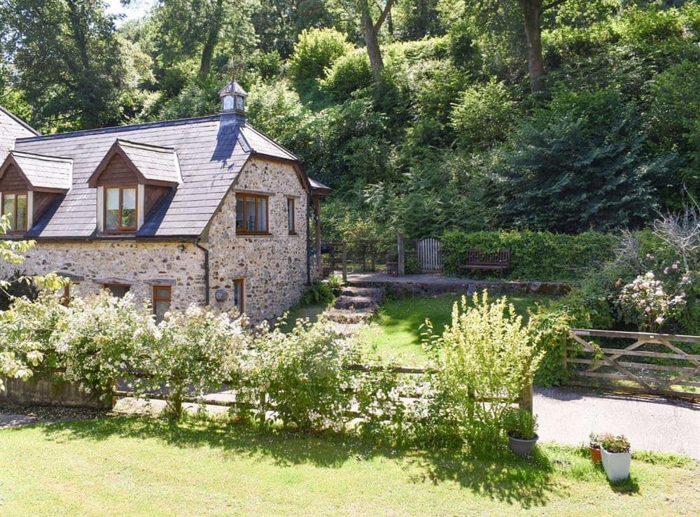 Attractive holiday home at Clock Cottage, 