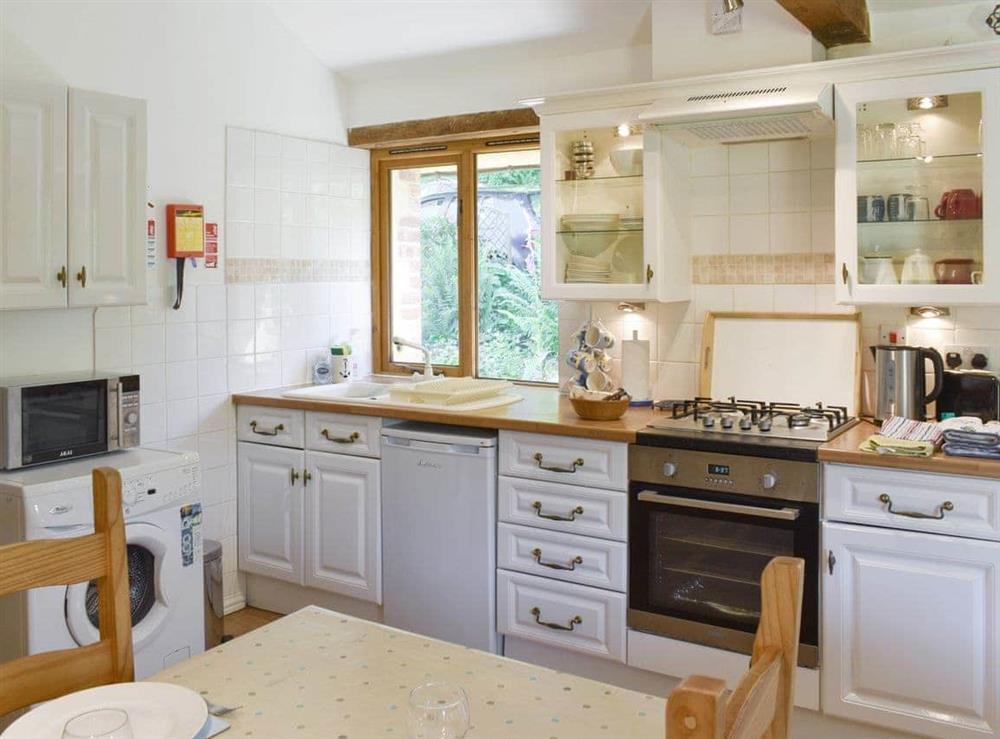 Fully appointed kitchen at Maple Tree Cottage, 