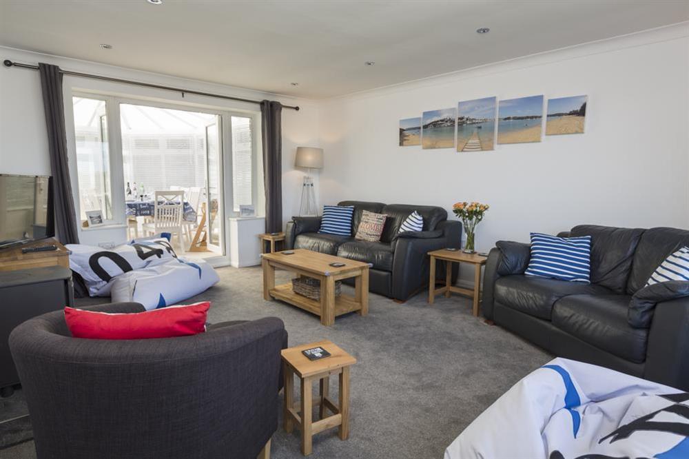 Spacious and comfortably furnished sitting room at Rockpoint in , Salcombe