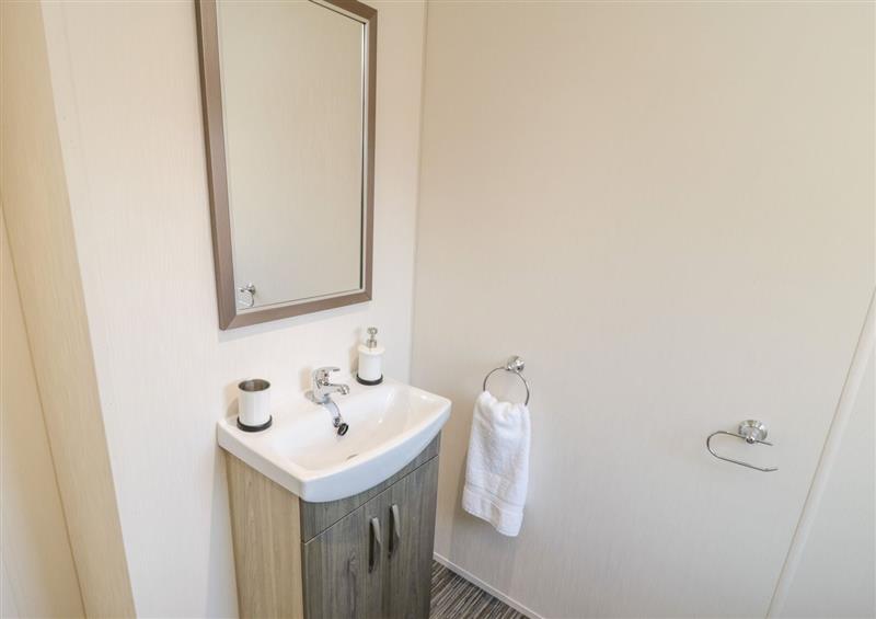 The bathroom at Rockpool Retreat, Runswick Bay near Hinderwell