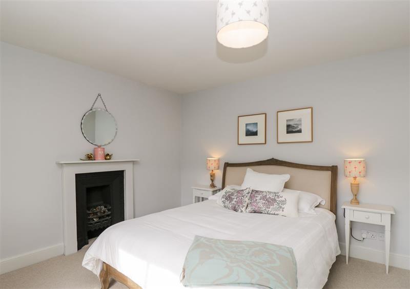One of the 6 bedrooms (photo 2) at Rockstowes House, Uley near Dursley