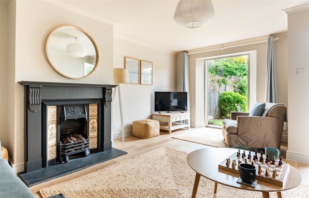 The living area at Rocky's Cottage in Thurlestone