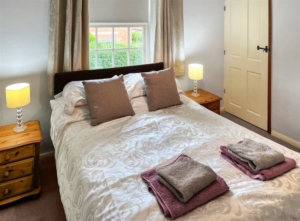 Double bedroom (photo 2) at Rogue Cottage in Wheldrake, near York, North Yorkshire