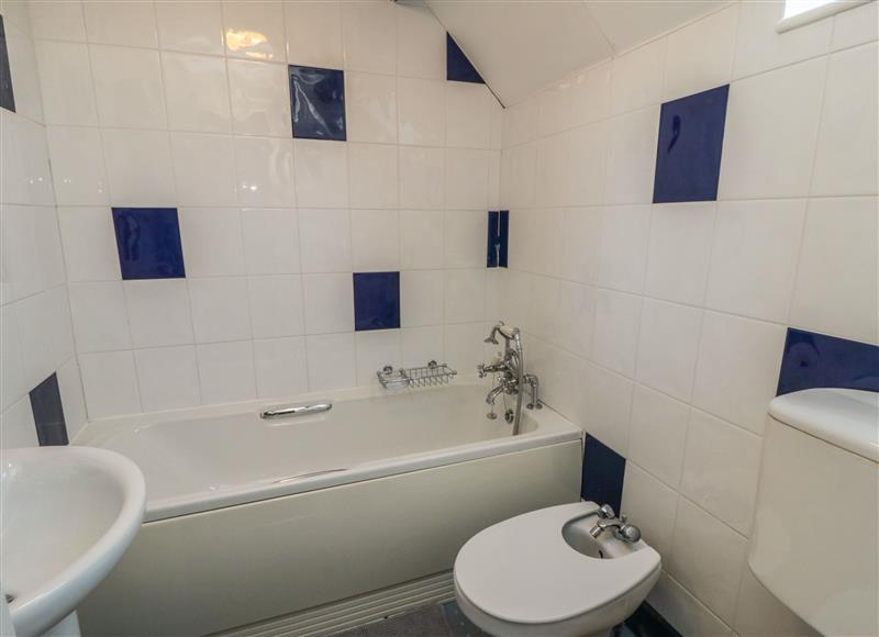 Bathroom at Rokeby House, Robin Hoods Bay
