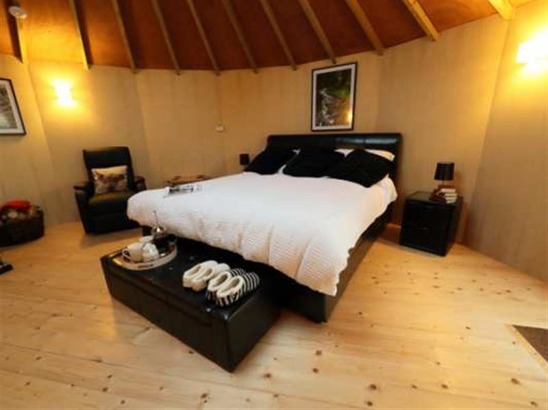 Double bedroom (photo 2) at Rolling Hills, Bishops Castle, Shropshire