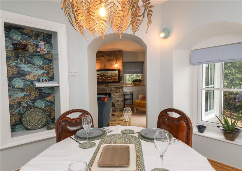 Dining room at Rookery Cottage, Lynton
