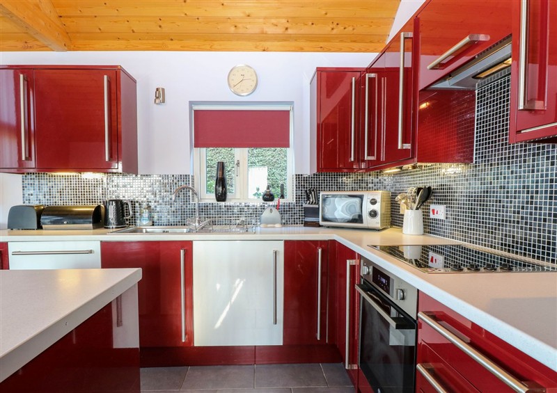 The kitchen (photo 2) at Rookyard Cottage, Holton near Halesworth