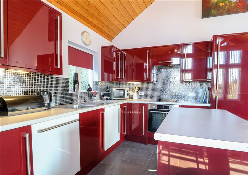 The kitchen at Rookyard Cottage, Holton near Halesworth