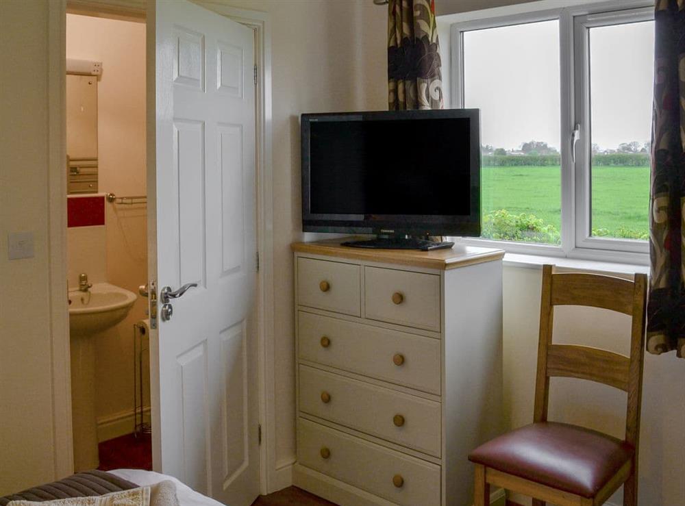 Double bedroom with en-suite at Roosters in Skegness, Lincolnshire