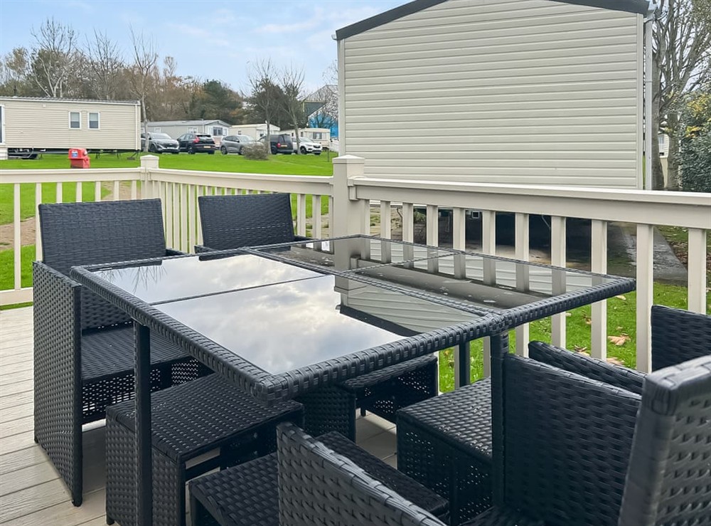 Sitting-out-area at Rorys Retreat in Ayr, Ayrshire
