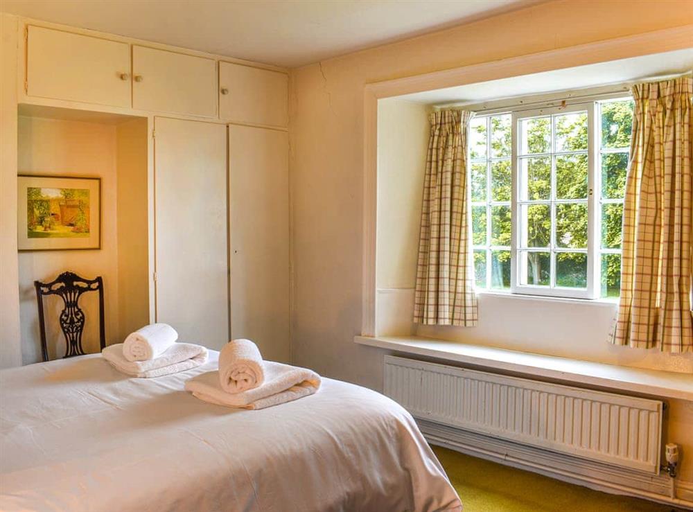 Double bedroom (photo 4) at Rosary House in Irton, near Cayton Bay, North Yorkshire