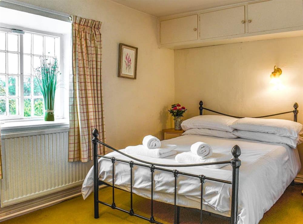 Double bedroom (photo 5) at Rosary House in Irton, near Cayton Bay, North Yorkshire