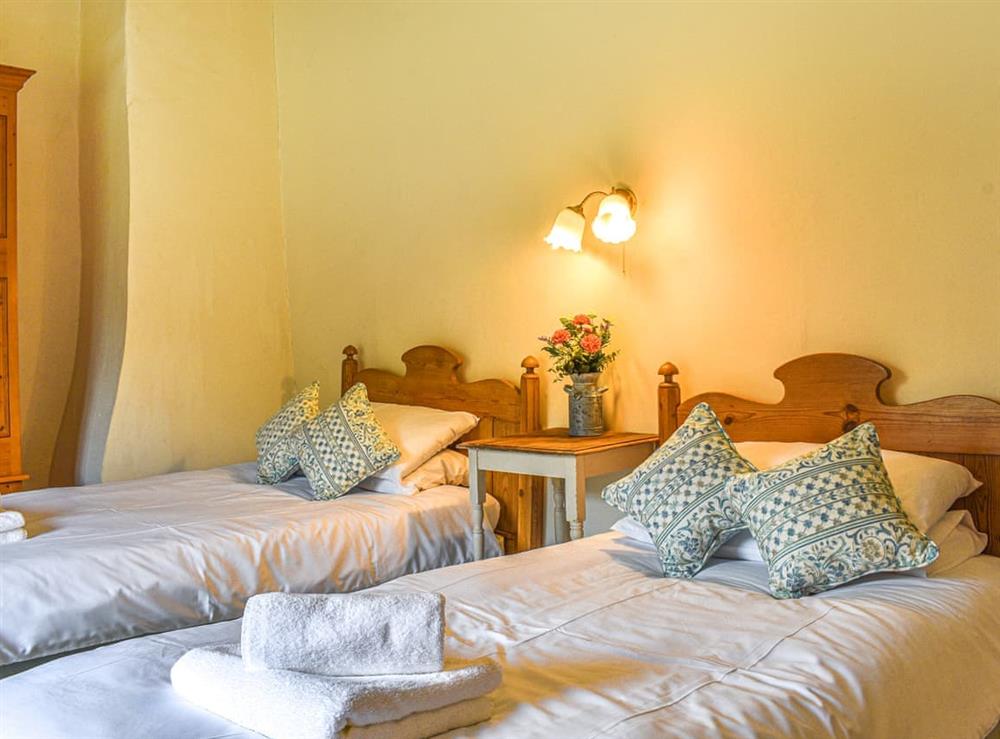 Twin bedroom at Rosary House in Irton, near Cayton Bay, North Yorkshire