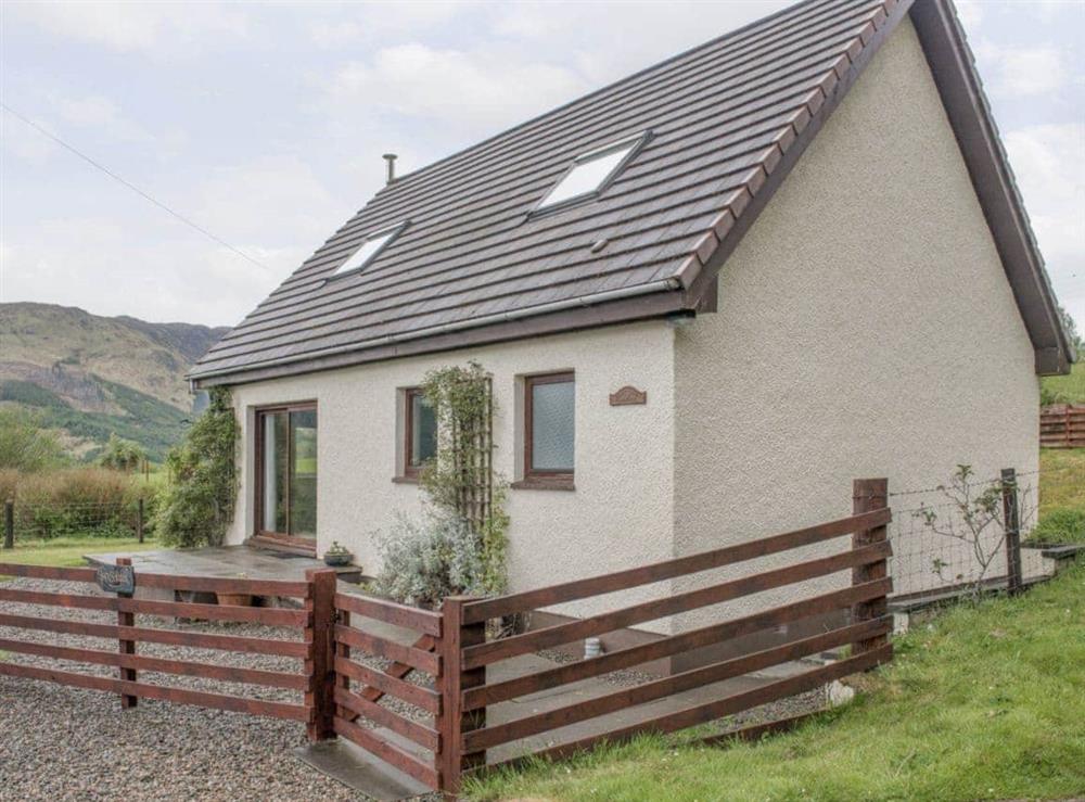 Attractive holiday home at Rosdail in Inverinate, near Kyle, Highlands, Ross-Shire