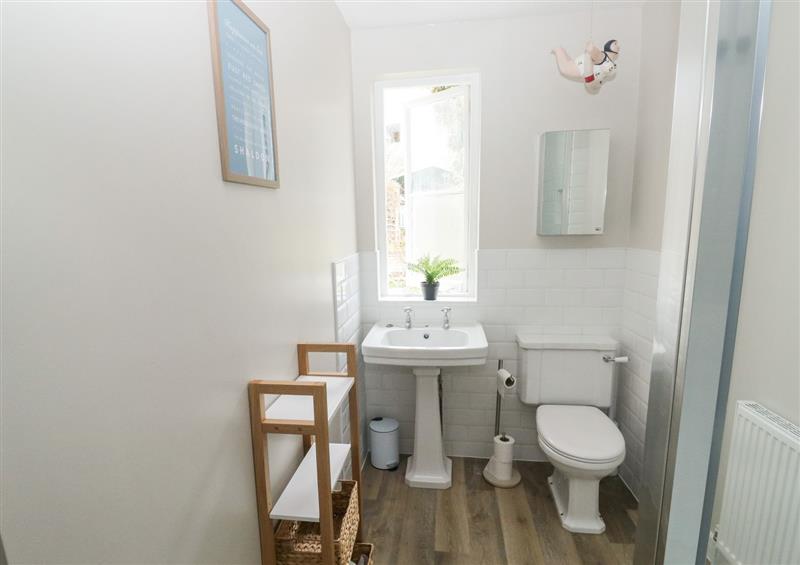 The bathroom (photo 2) at Rose Cottage, Bishopsteignton