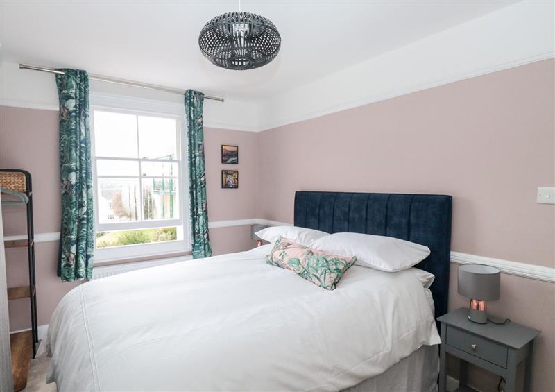 This is a bedroom at Rose Cottage, Bishopsteignton