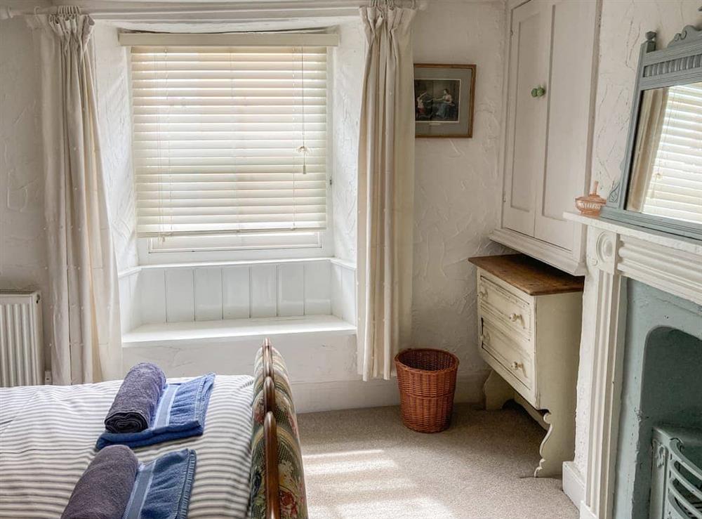 Double bedroom (photo 8) at Rose Cottage in Brixham, Devon