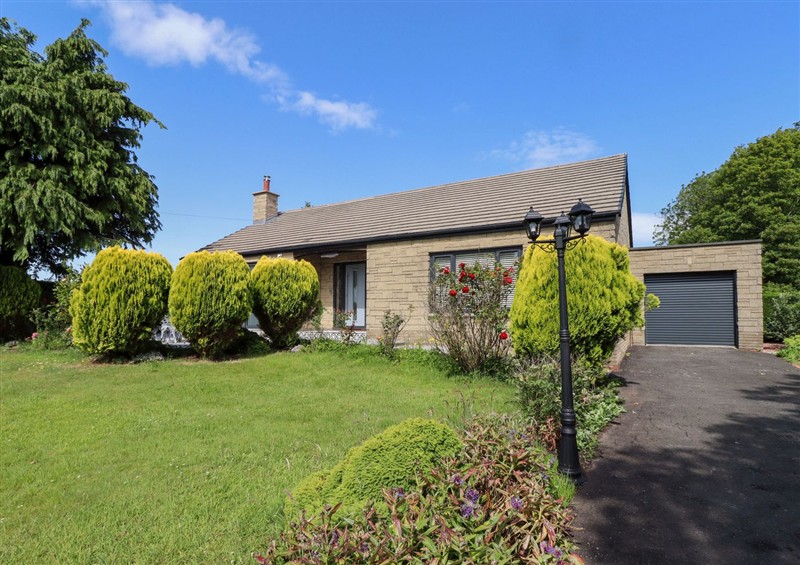 Outside at Rose Cottage, Dunstan near Embleton