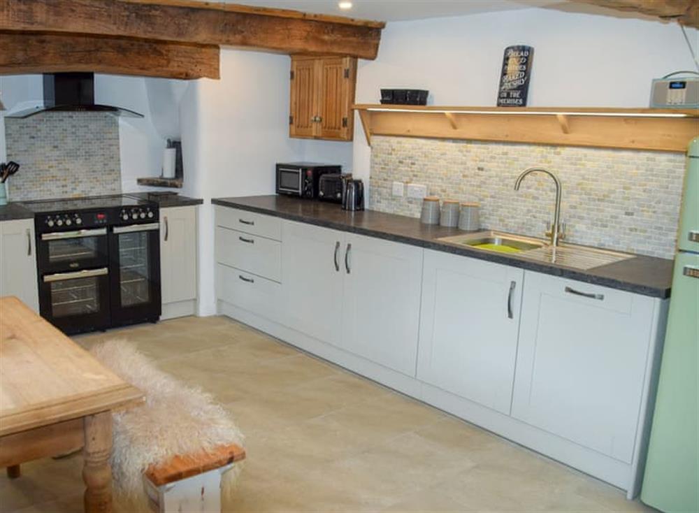 Spacious kitchen/dining room (photo 2) at Rose Cottage in Georgeham, near Croyde, Devon