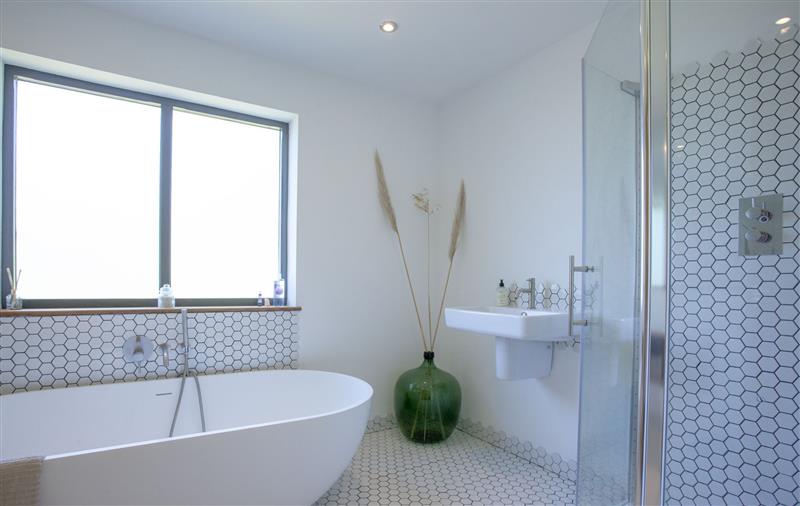 The bathroom at Rose Cottage, Cornwall