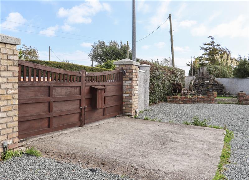 Enjoy the garden (photo 3) at Rose Cottage, Rosslare Strand