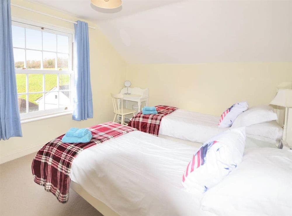 Twin bedroom (photo 2) at Rose da Mar in Falmouth, Cornwall