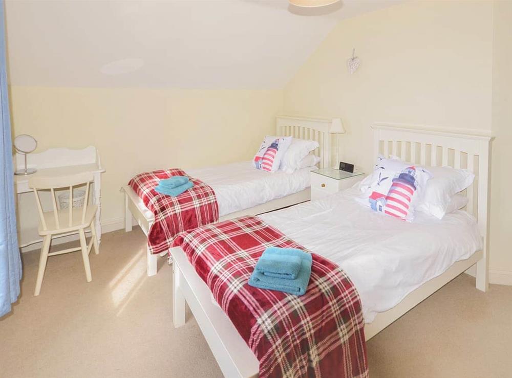 Twin bedroom at Rose da Mar in Falmouth, Cornwall