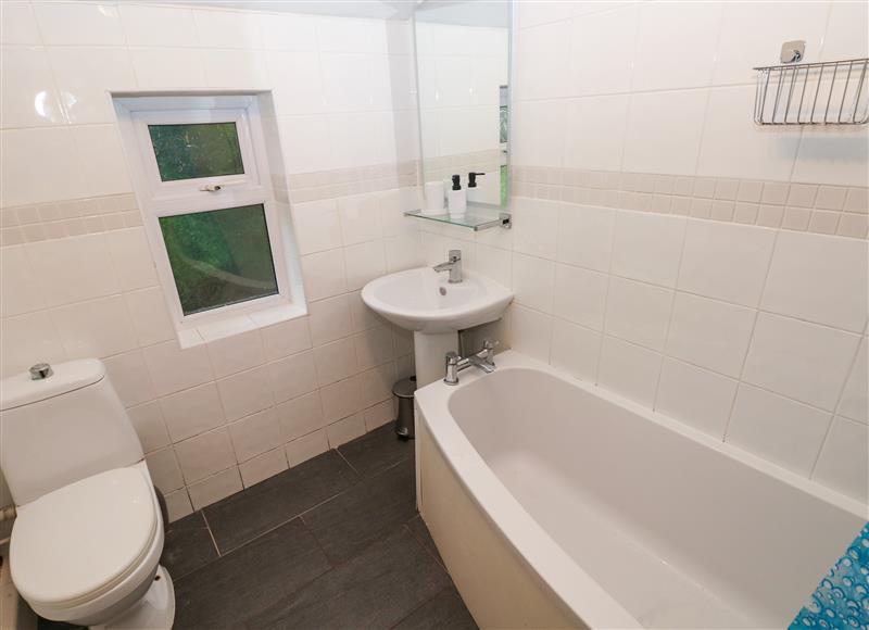 Bathroom at Rose Villa, Cilmery