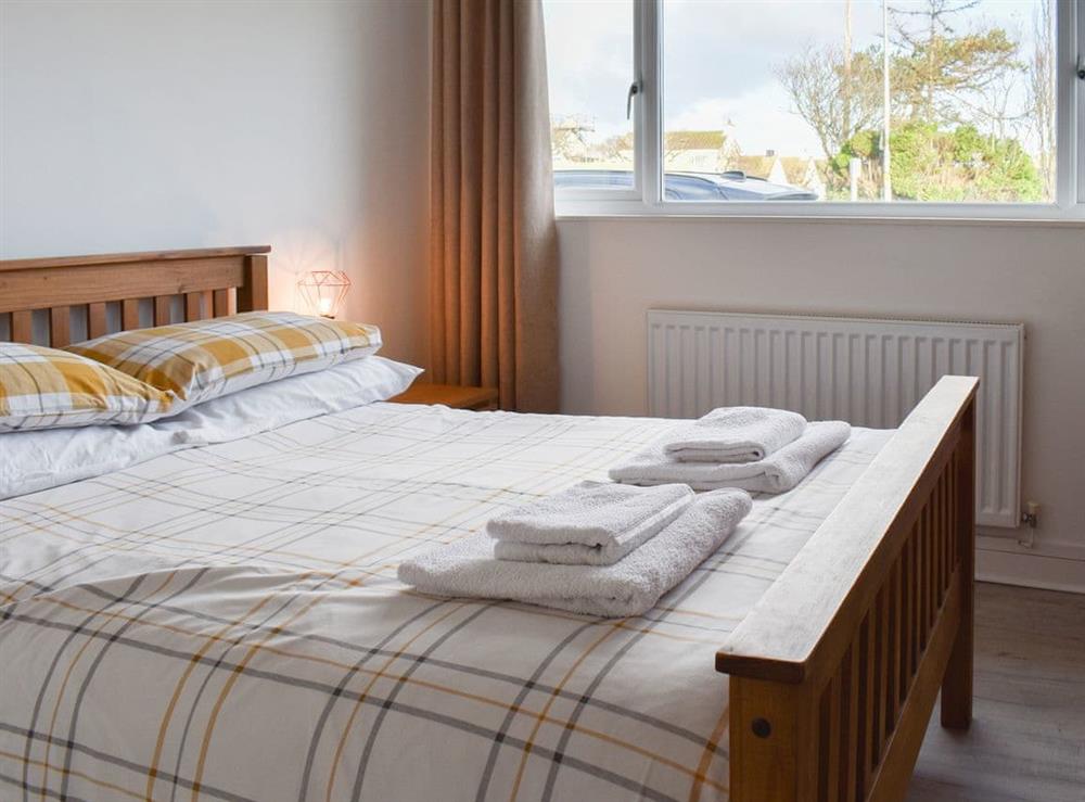 Double bedroom (photo 2) at Rosedale in Benllech, near Llangefni, Anglesey, Gwynedd