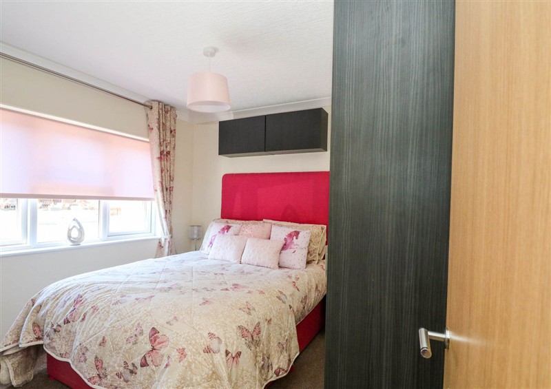 One of the 2 bedrooms (photo 3) at RoseGrace Lodge, Auchterarder