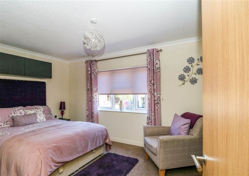 One of the 2 bedrooms at RoseGrace Lodge, Auchterarder