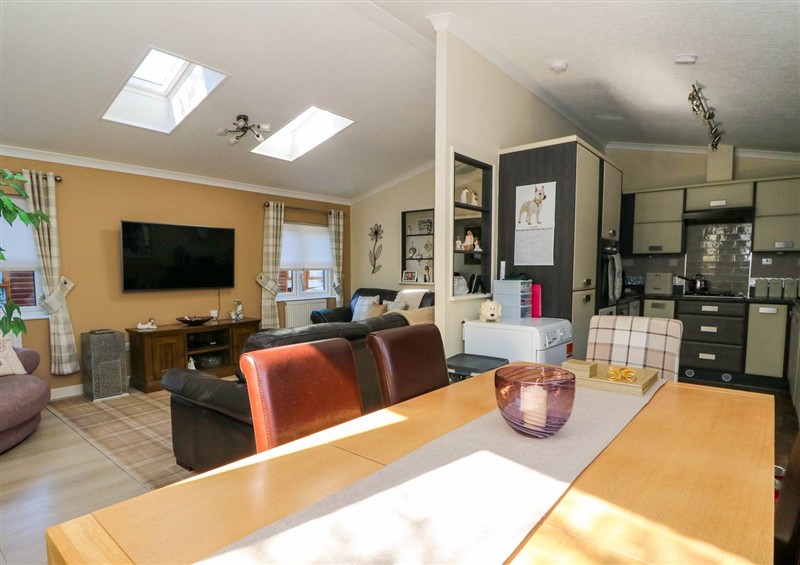 The living area (photo 3) at RoseGrace Lodge, Auchterarder