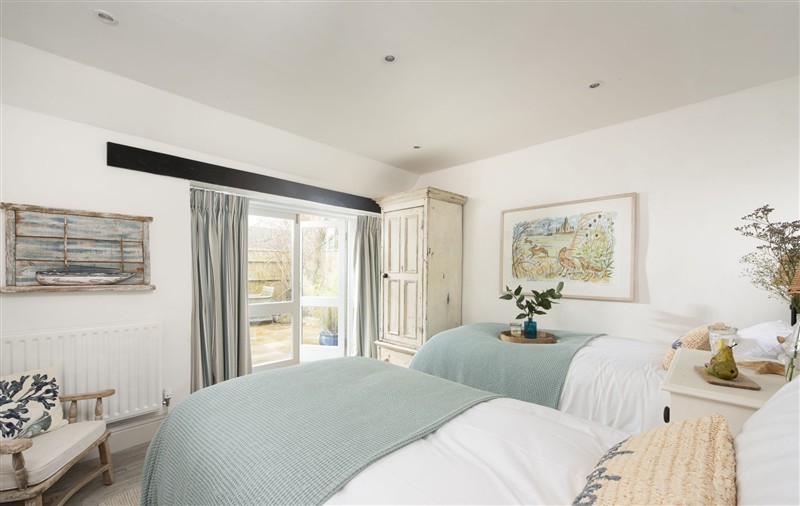 A photo of the bedroom (photo 3) at Rosehendra, Cornwall