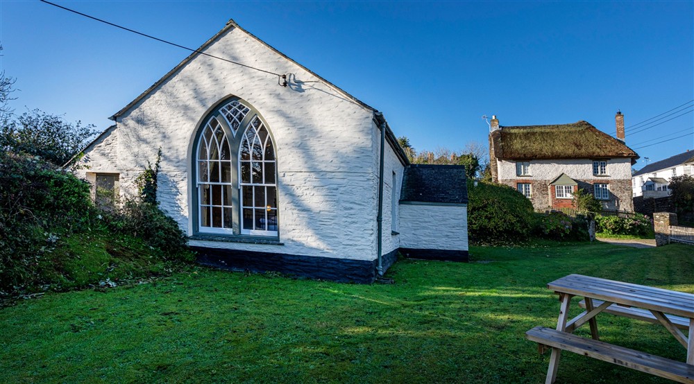 The exterior of Roseland Old School House, Cornwall (photo 4) at Roseland Old School House in Roseland, Cornwall