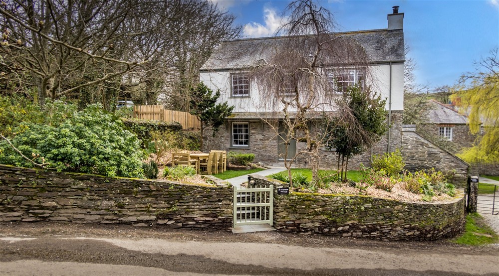 The exterior of Roseland Porth Farm Cottage, Cornwall (photo 3) at Roseland Porth Farm Cottage in Truro, Cornwall