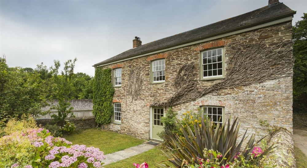 The exterior of Porth Farm House and Towan Cottage, Roseland, Cornwall (photo 2) at Roseland Porth Farm House in Roseland, Cornwall