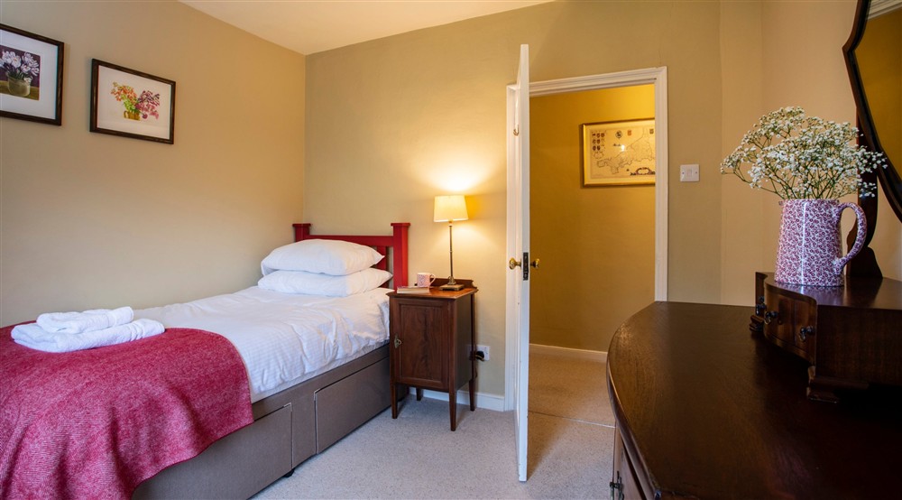 The single bedroom at Roseland Porth Farm House in Roseland, Cornwall