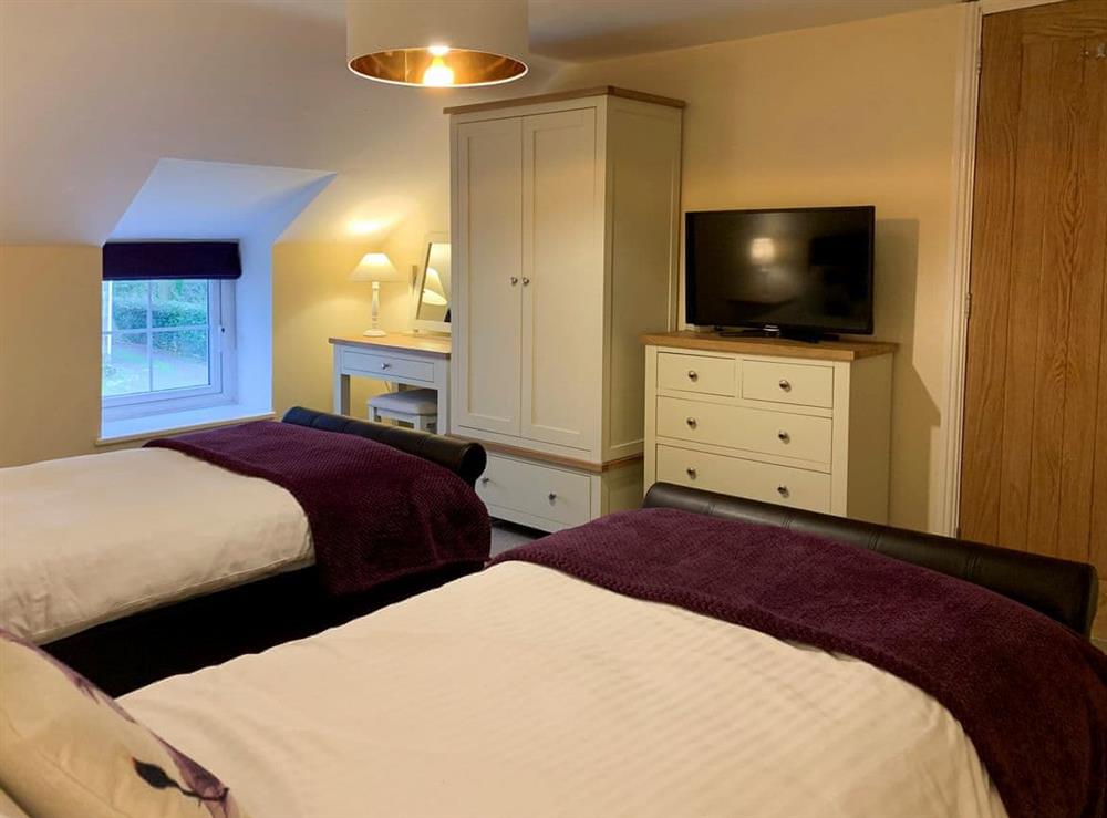 Peaceful second twin bedroom at Rosemary Cottage in Withiel, near Bodmin, Cornwall
