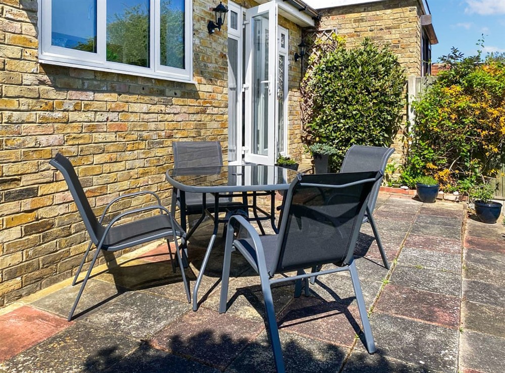 Outdoor eating area at Rosemary House in Broadstairs, Kent