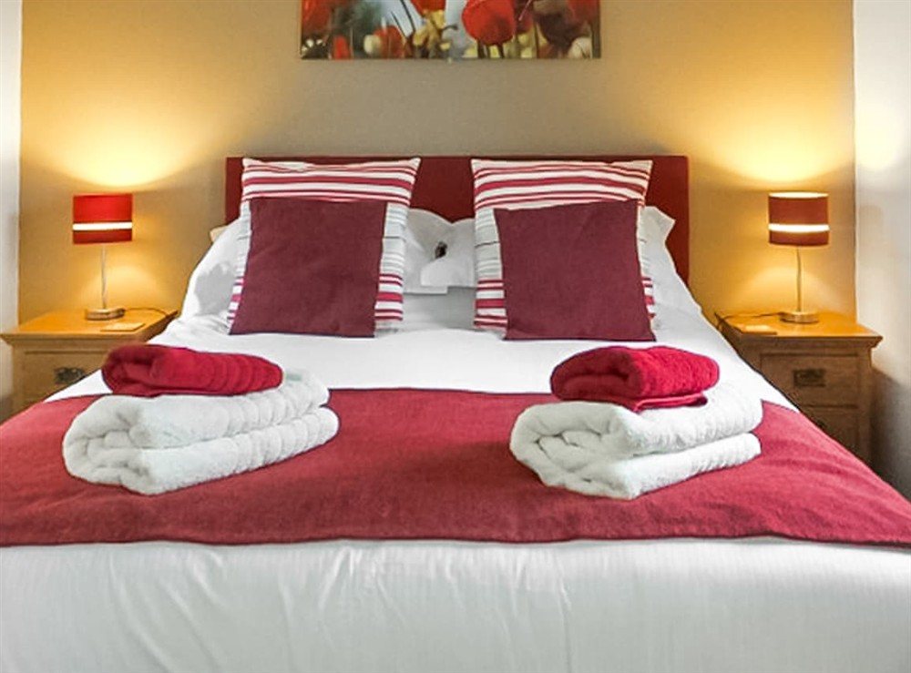 Double bedroom (photo 2) at Roses Rest in Greetham, near Horncastle, Lincolnshire