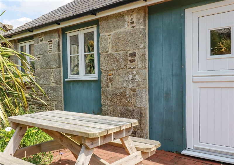 The setting at Roses Stable, Bodrean near Truro